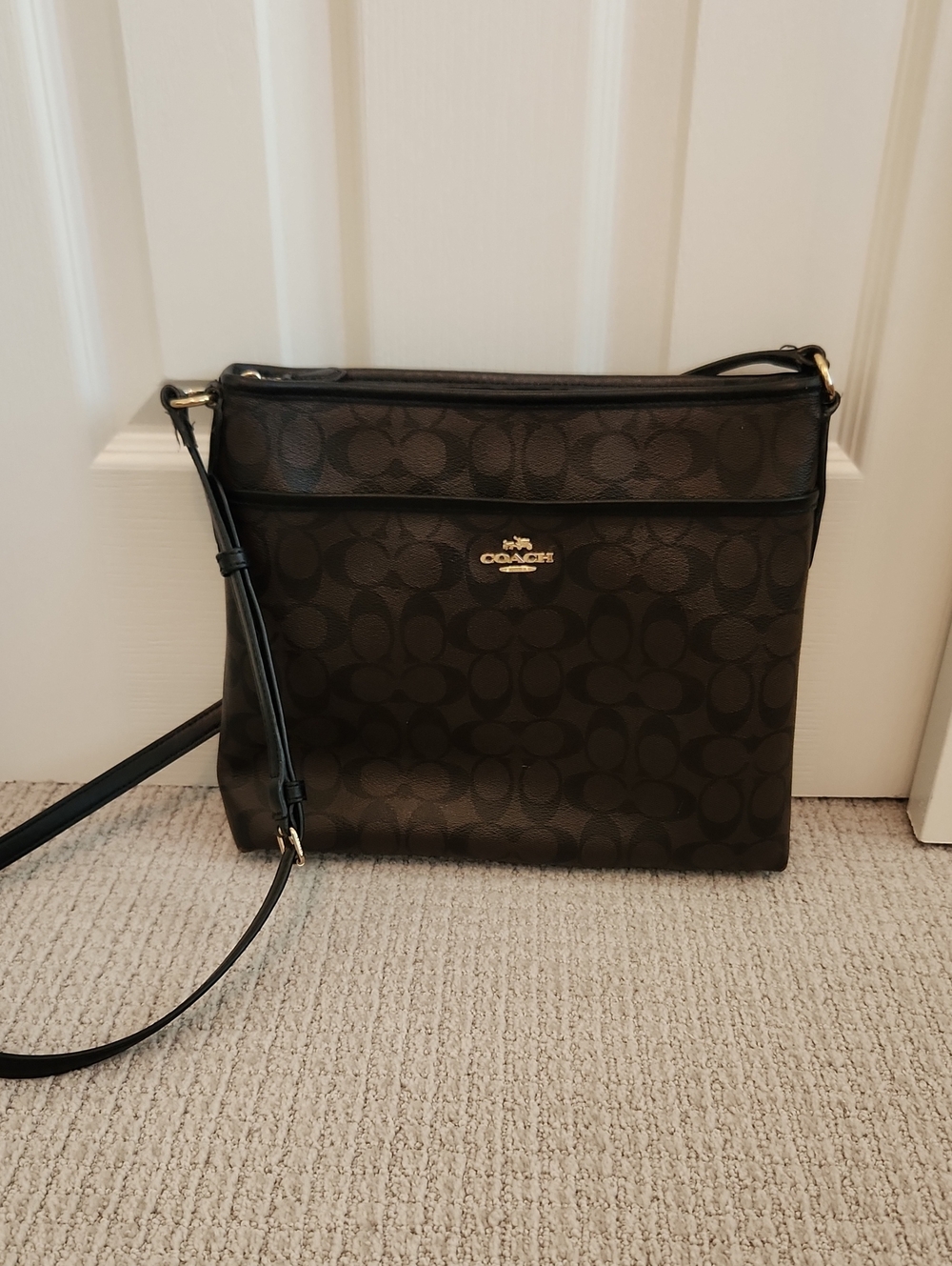 Coach Rowan Signature File Crossbody Bag
